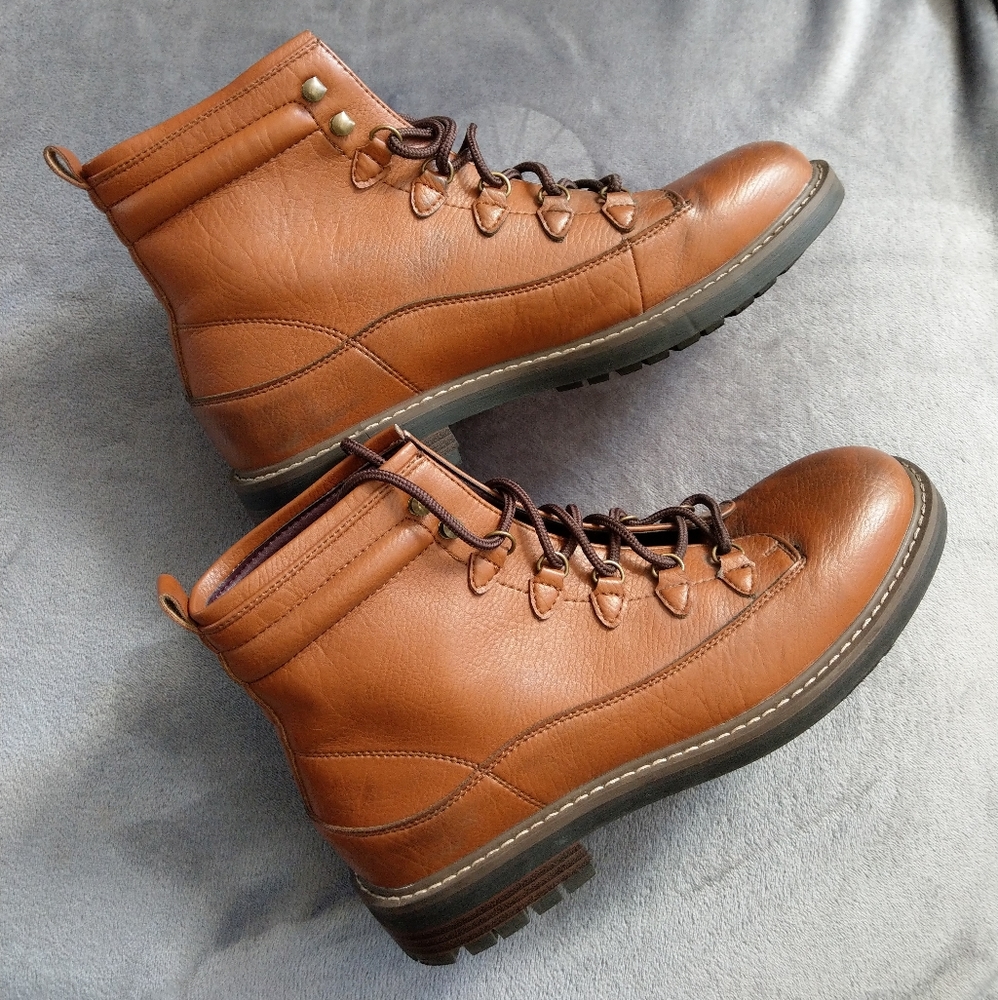 Men's GUESS lace up ankle boots, Size 9